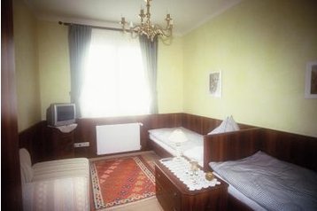 Austria Privát Graz, Exteriorul